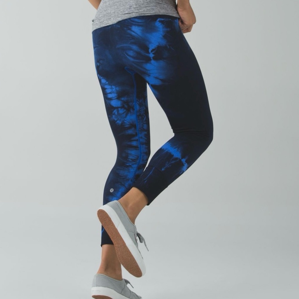 Lululemon Ebb to Street Legging